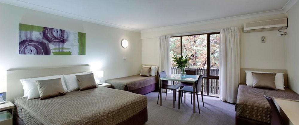Ibis Styles Canberra Tall Trees Exteriör bild