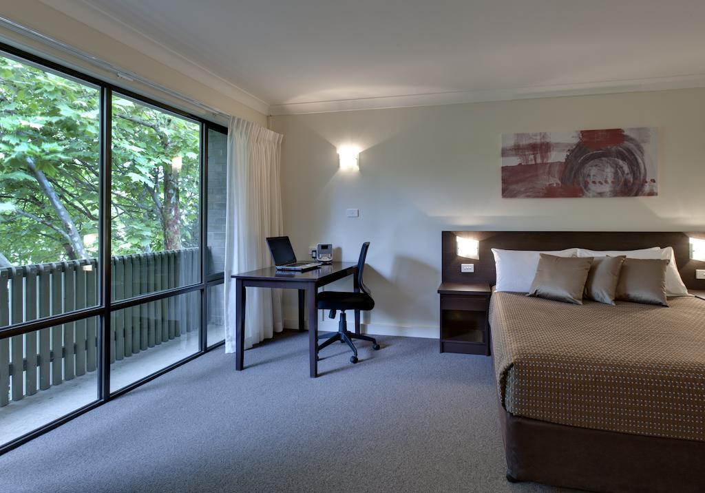 Ibis Styles Canberra Tall Trees Exteriör bild