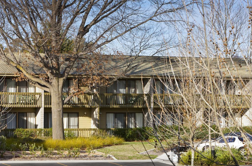 Ibis Styles Canberra Tall Trees Exteriör bild