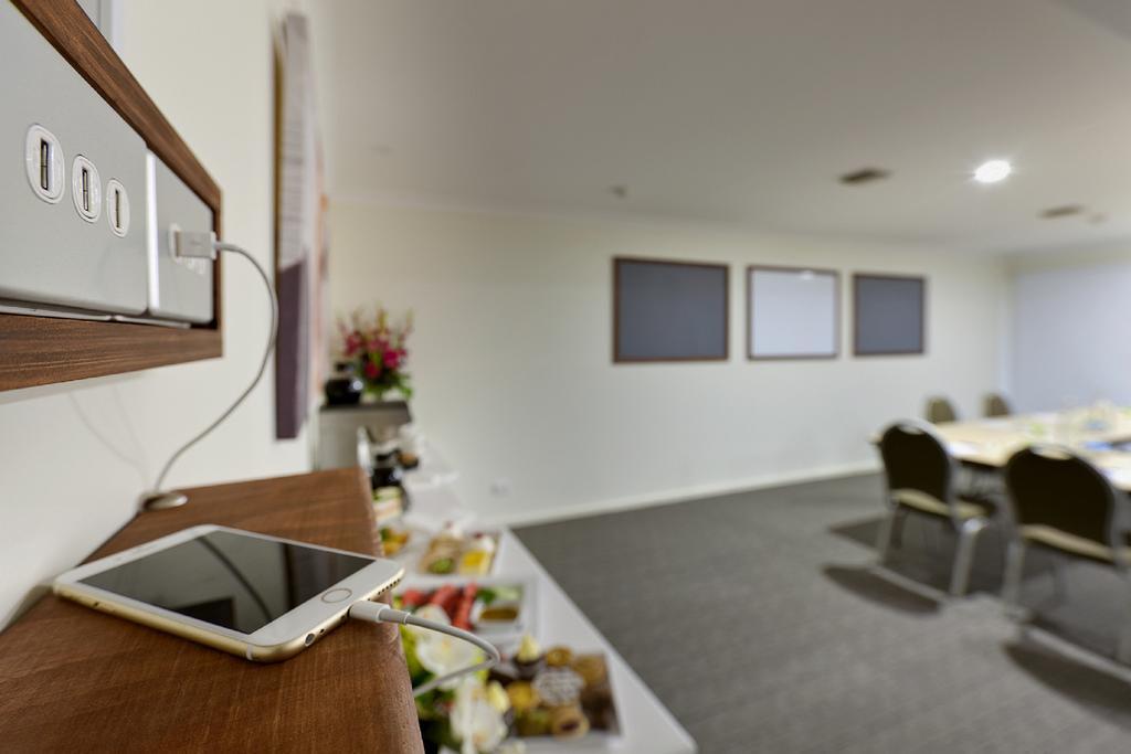Ibis Styles Canberra Tall Trees Exteriör bild