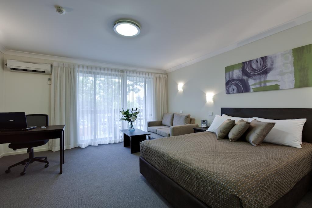 Ibis Styles Canberra Tall Trees Exteriör bild