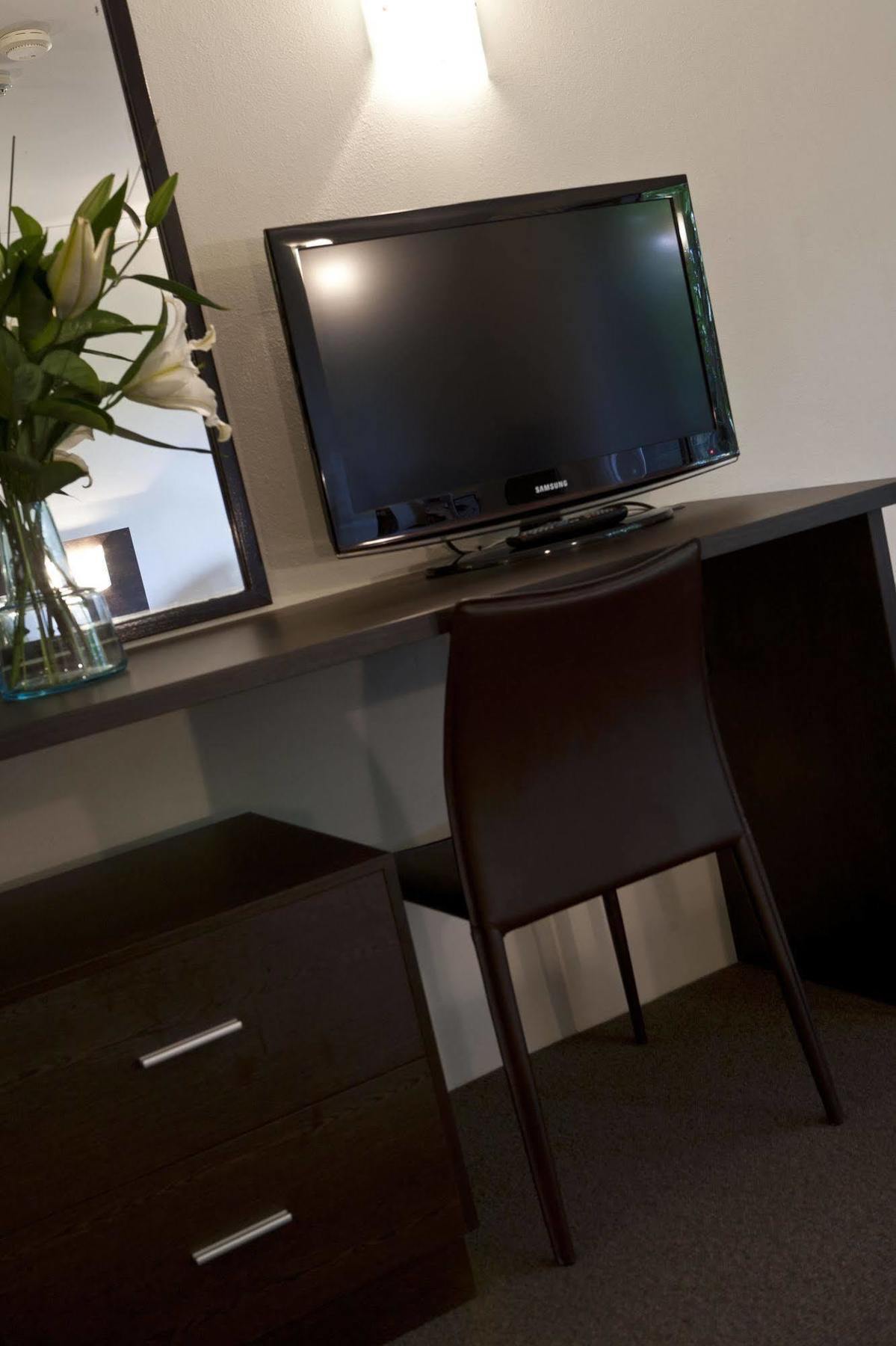 Ibis Styles Canberra Tall Trees Exteriör bild