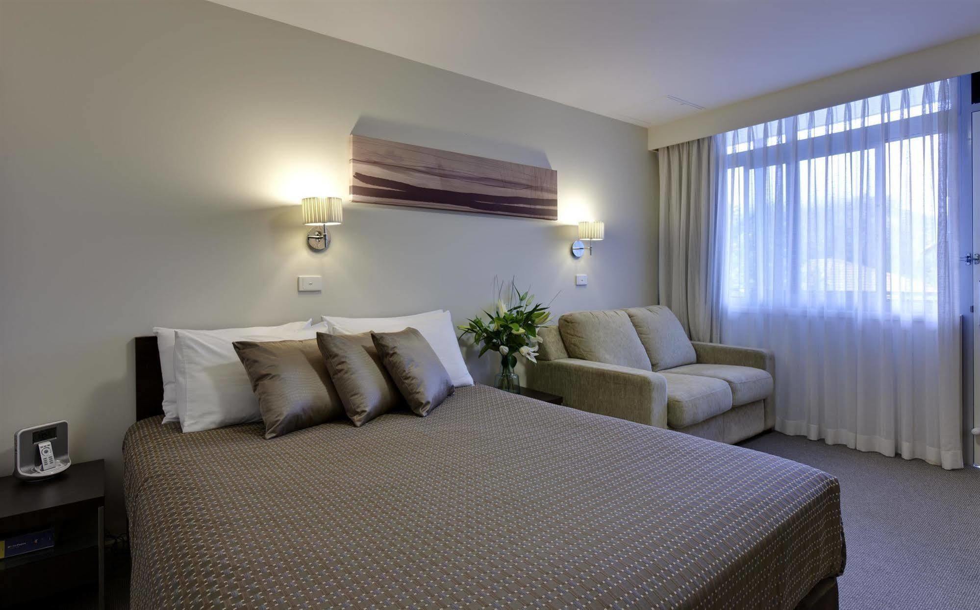 Ibis Styles Canberra Tall Trees Exteriör bild