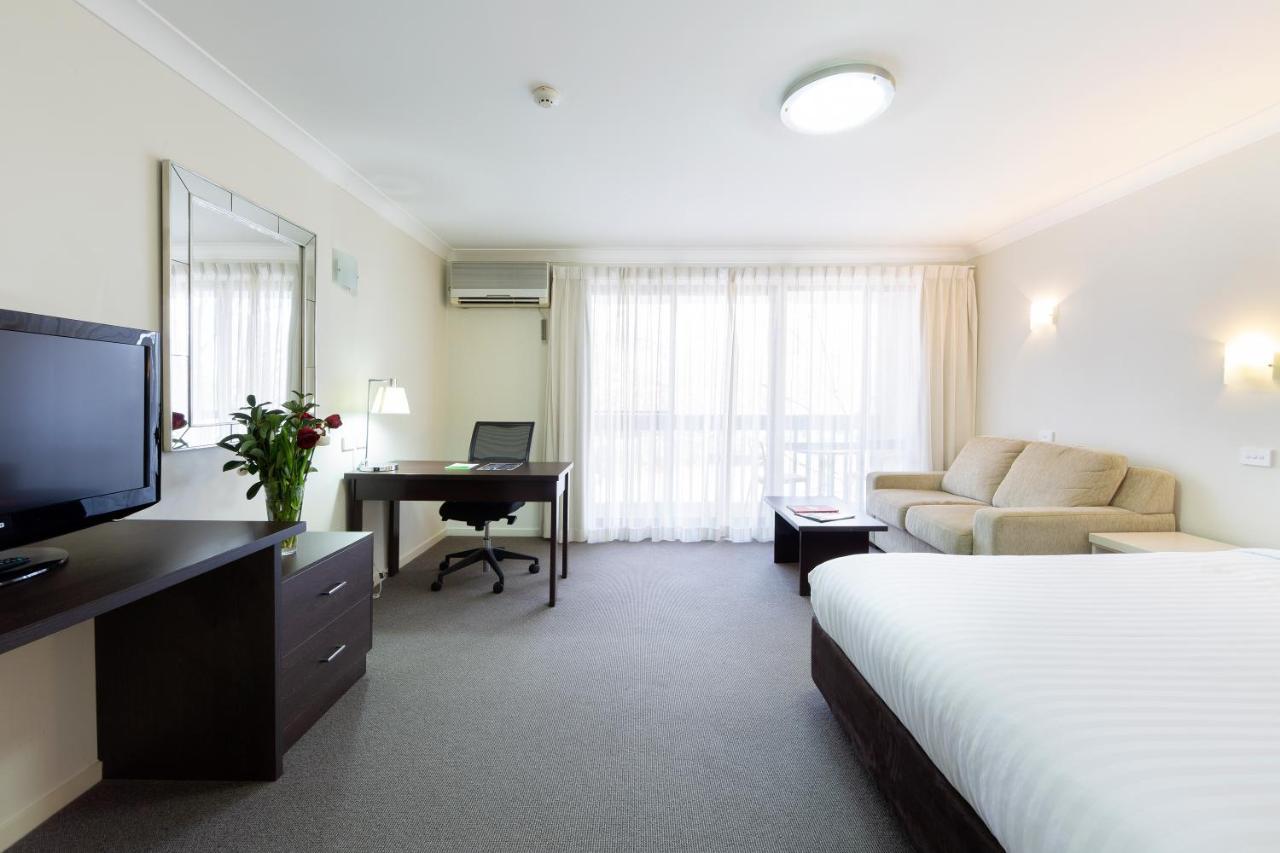 Ibis Styles Canberra Tall Trees Exteriör bild
