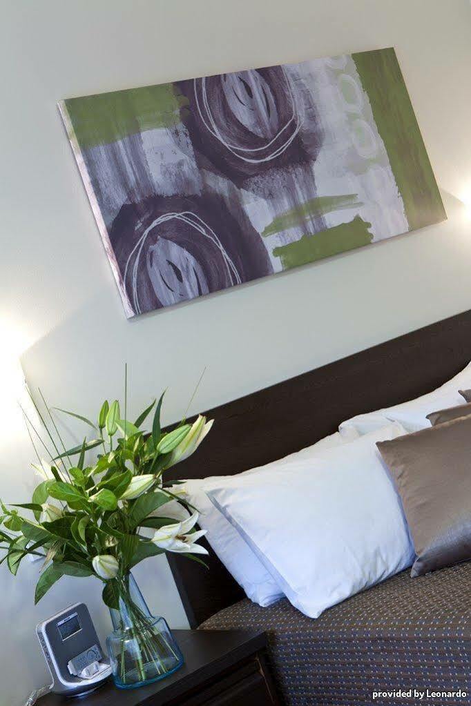 Ibis Styles Canberra Tall Trees Rum bild