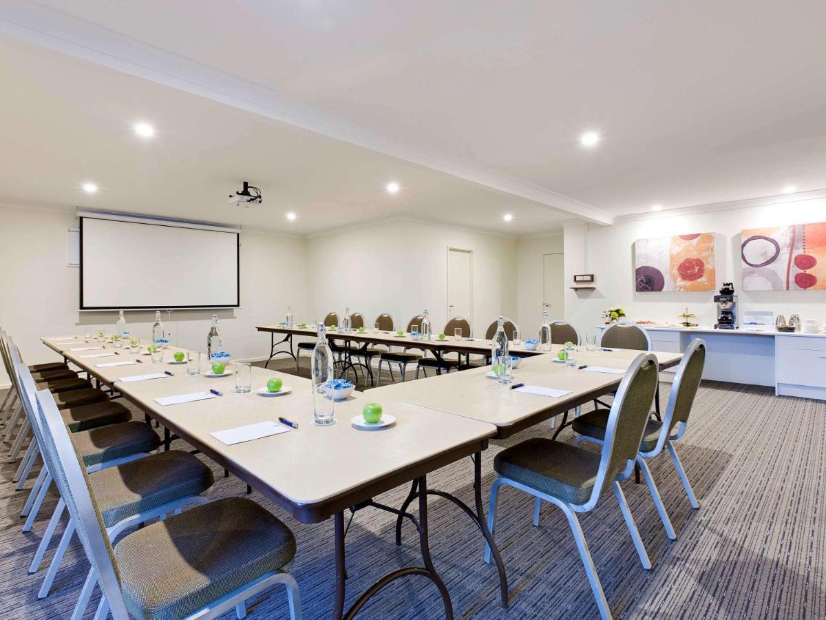 Ibis Styles Canberra Tall Trees Exteriör bild