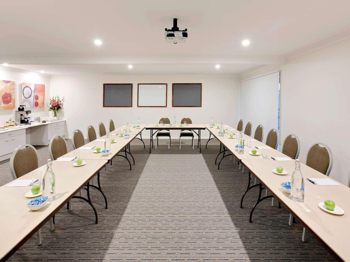Ibis Styles Canberra Tall Trees Exteriör bild